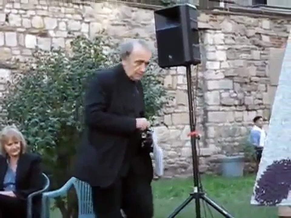 VITO ACCONCI: ARCHITECTURE IN WORDS ONLY