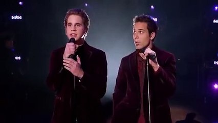 Pitch Perfect Clip- Benji Sings Magic