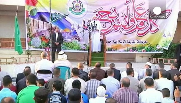 Οι μουσουλμάνοι γιορτάζουν το Ιντ-Αλ-Φιτρ