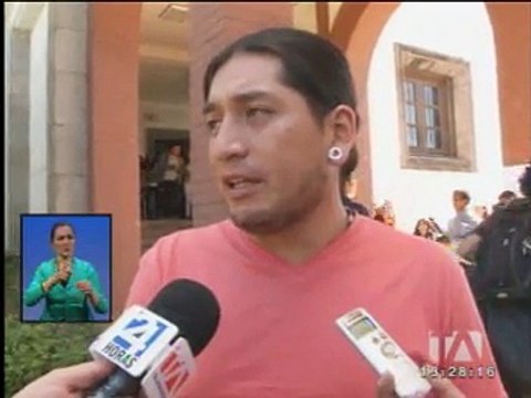 Grupos políticos se enfrentan en la Universidad Central