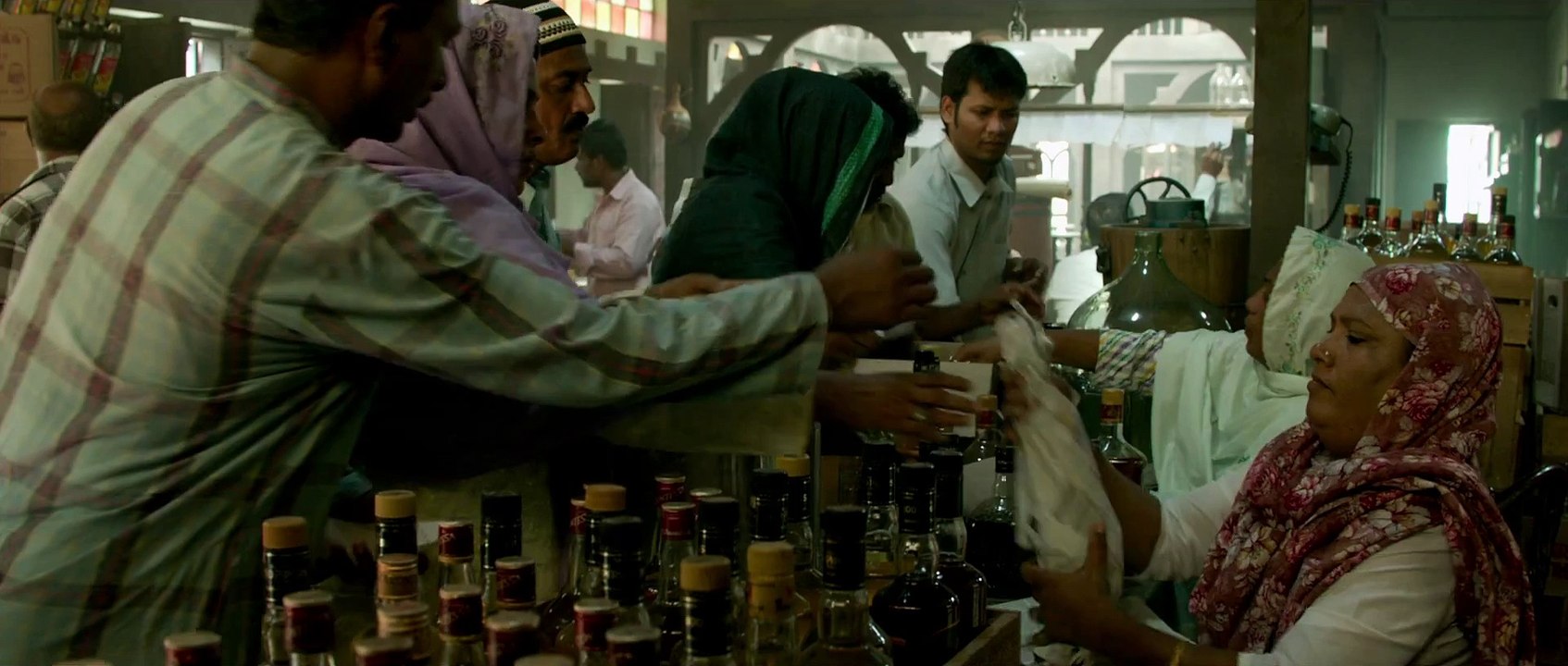 SRK's Raees Movie Teaser - Shah Rukh Khan I Mahira Khan | EID 2016