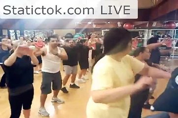 Una Calle Nos Separa - Zumba