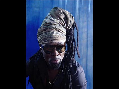Kojo Antwi - Rocklyn (TWI) Ghana Music