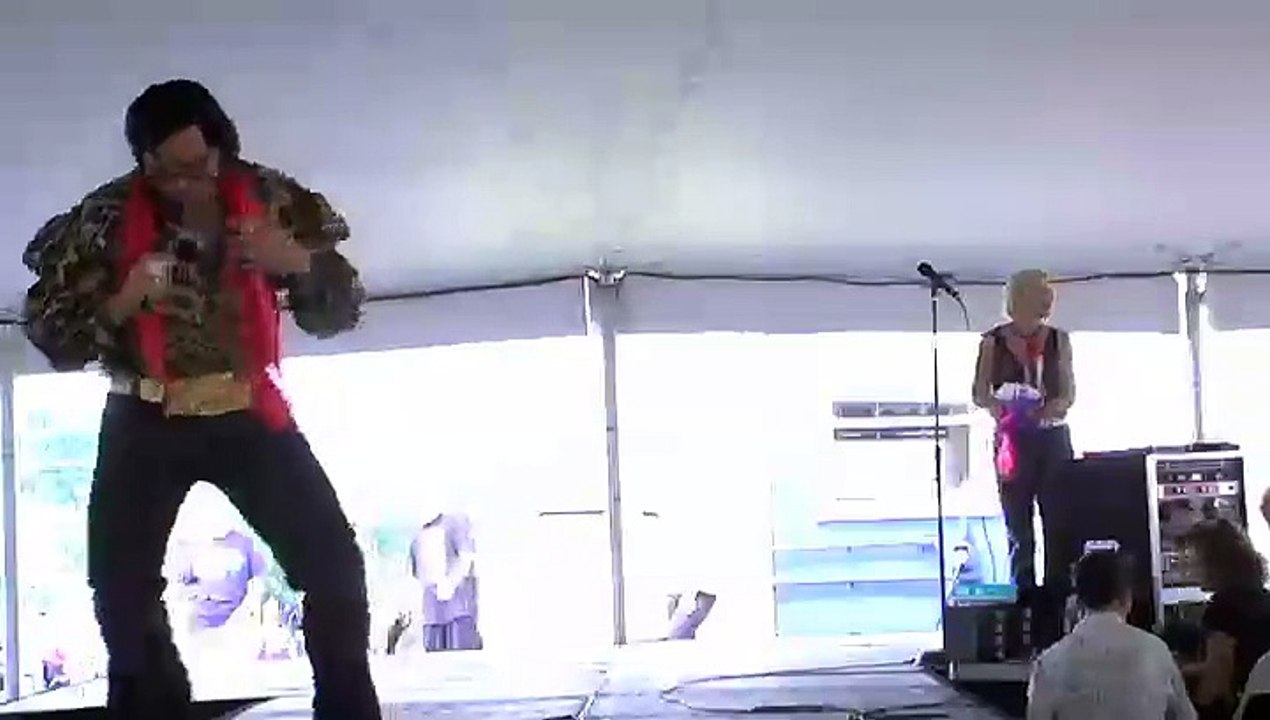 George Silva sings 'Beach Boy Blues' Elvis Week 2009