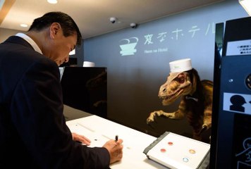 Un dinosaurio como recepcionista: conoce el primer hotel gestionado por robots