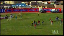 Sporting Cristal vs. Juan Aurich: Diego Penny le atajó un penal dudoso a Germán Pacheco