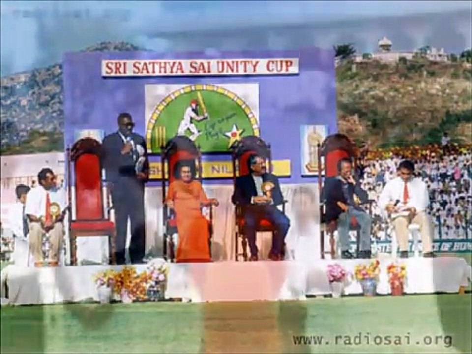 Sunil Gavaskar speaks on Sathya Sai Baba