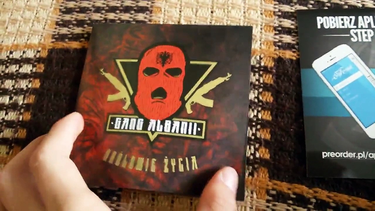 Rozpakowanie CD "Gang Albanii"