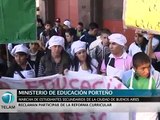 Estudiantes porteños marcharon en contra de la reforma curricular