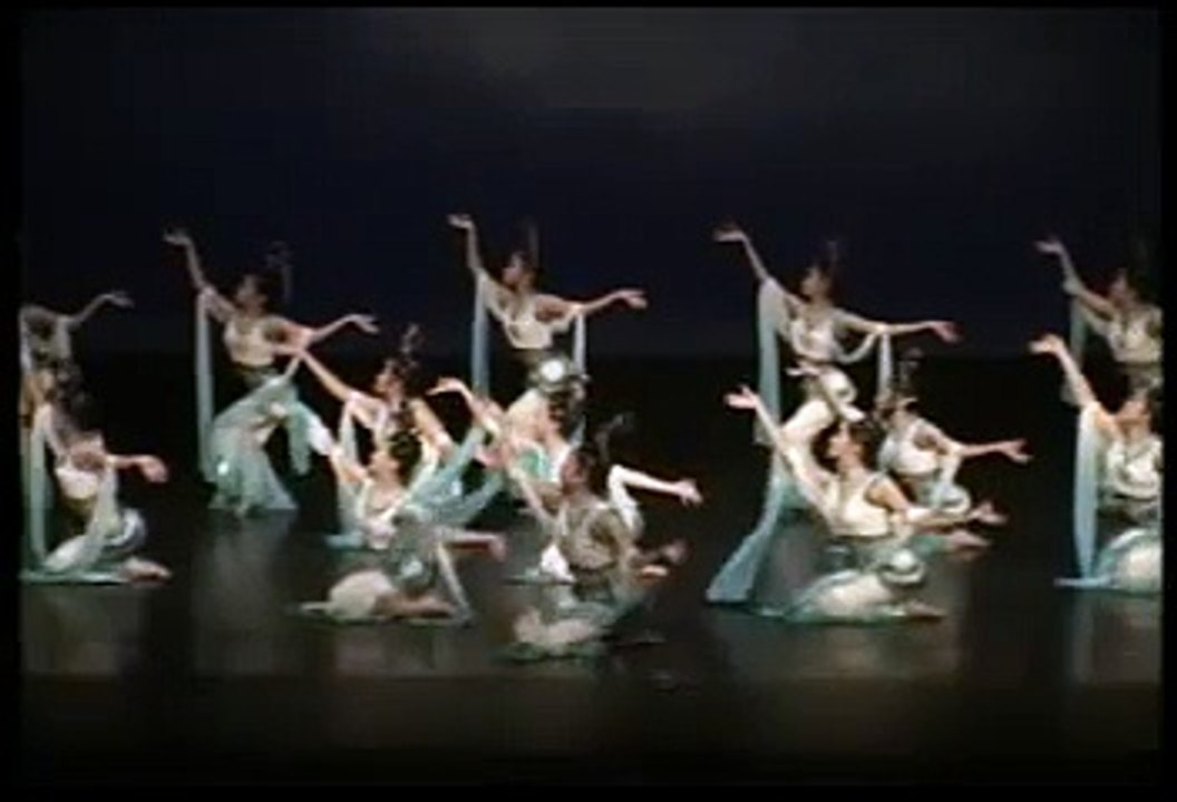 敦煌倩影  :        藍田聖保祿中學 St Paul's School (Lam Tin)