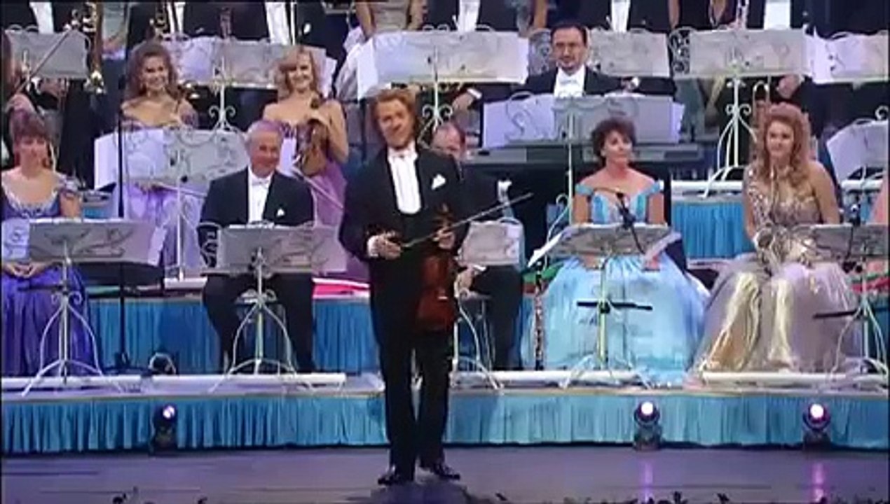 Andre Rieu & JSO - Yackety sax ( Sanne Mestrom - saxaphone) .mp4