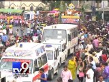 Decorated trucks arrive near Ahmedabad Municipal Corporation - Tv9 Gujarati