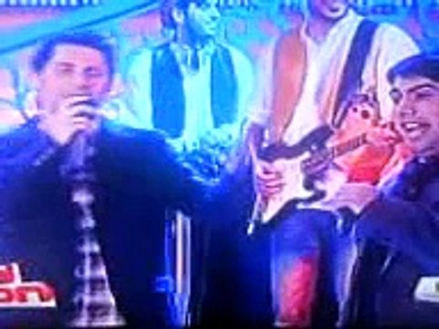 Dan Balan & Costel Busuioc - Dragostea Din tei (Happy Hour)