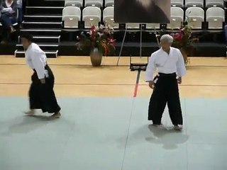 Aikido demo by Doshu Ueshiba Moriteru (2009)