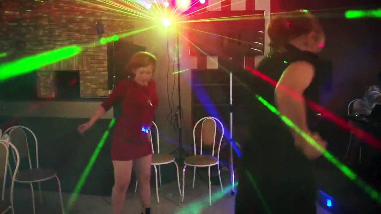 Russian girls dance !