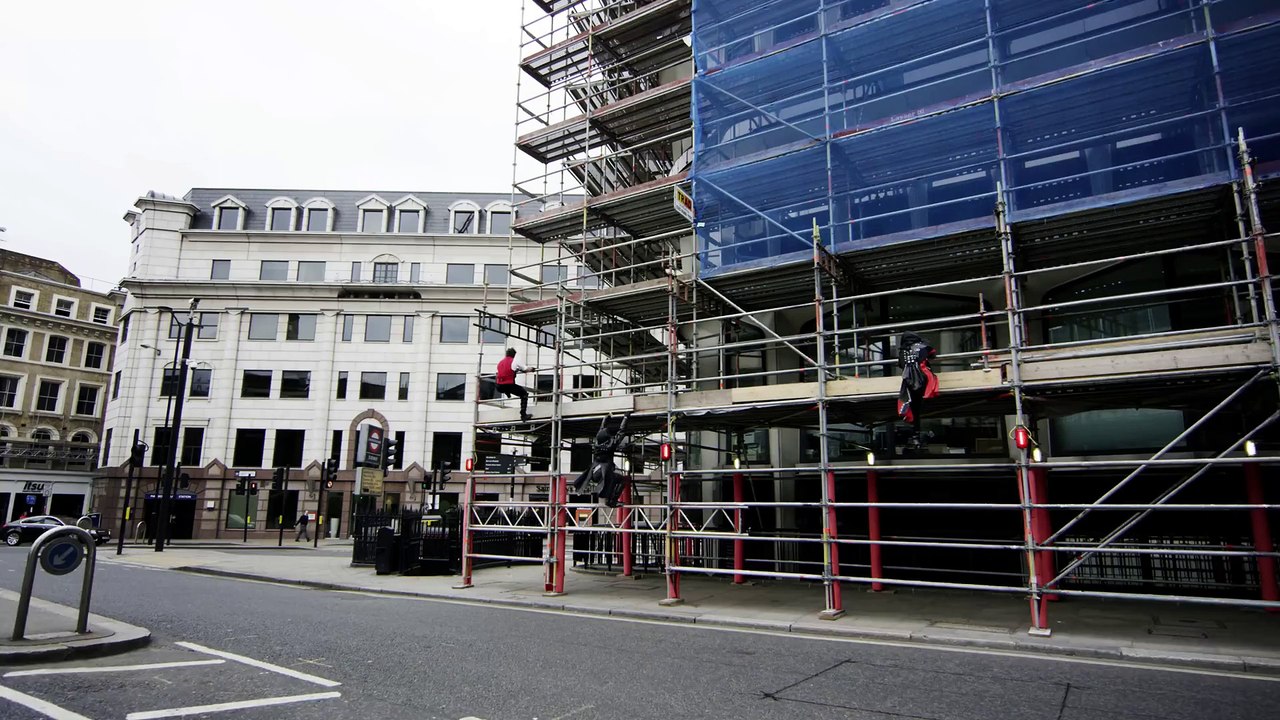 Les free runners du Assassin's Creed Syndicate font du Parkour à Londres