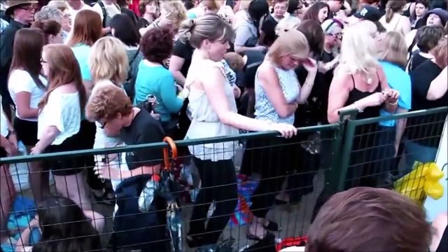 Un caméraman filme discretement une fille qui danse... Grillé!!!