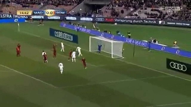 Raphael Varane Header Chance - Real Madrid vs Roma 18.07.2015