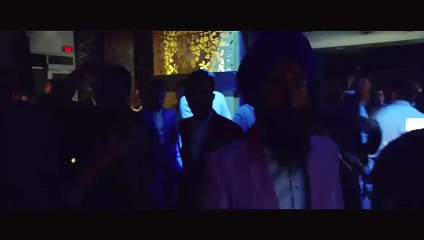 Exclusive Shot ! BAD MAN Gulshan Grover GUNNING FOR WARIS GAP MODEL