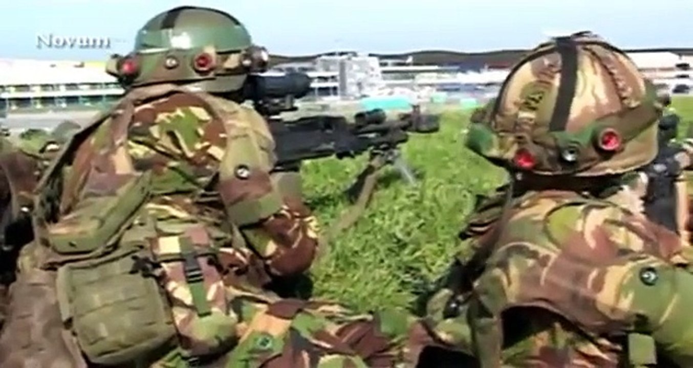 'Leger neemt vliegveld Assen in'