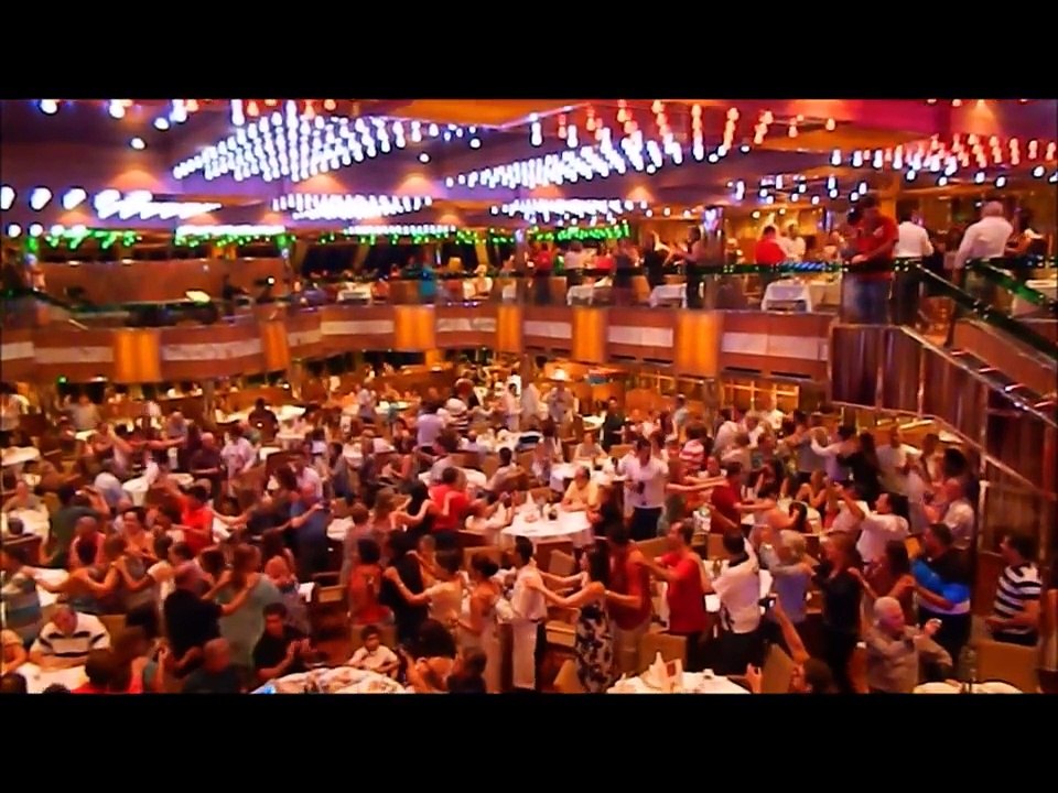 Cenas de um cruzeiro no Brasil com o Costa Fascinosa - Scenes from a brazilian cruise with Fascinosa