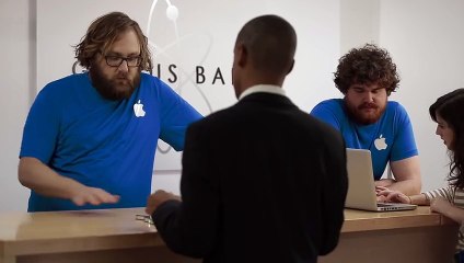 Obama Takes His Shutdown Government to the Apple Store