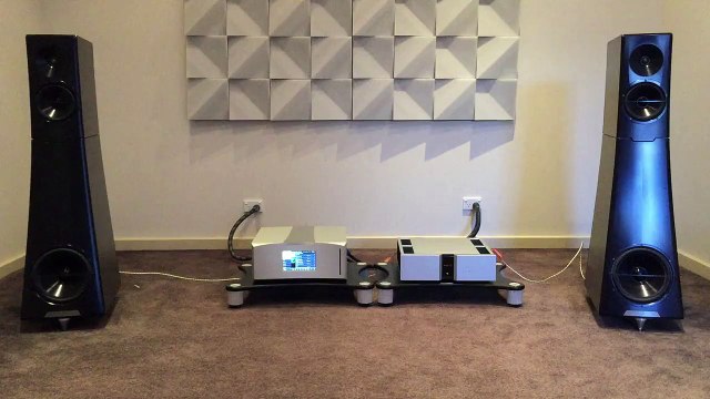 YG Acoustics Hailey Vitus Audio SIA-025 Amplifier ReQuest Audio The Beast at Absolute Hi End