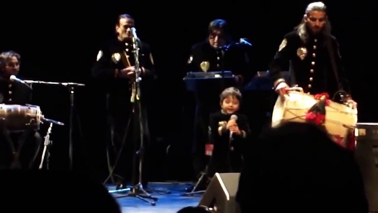 Arif Lohar Son Singing a  Punjabi Song | Funny Video
