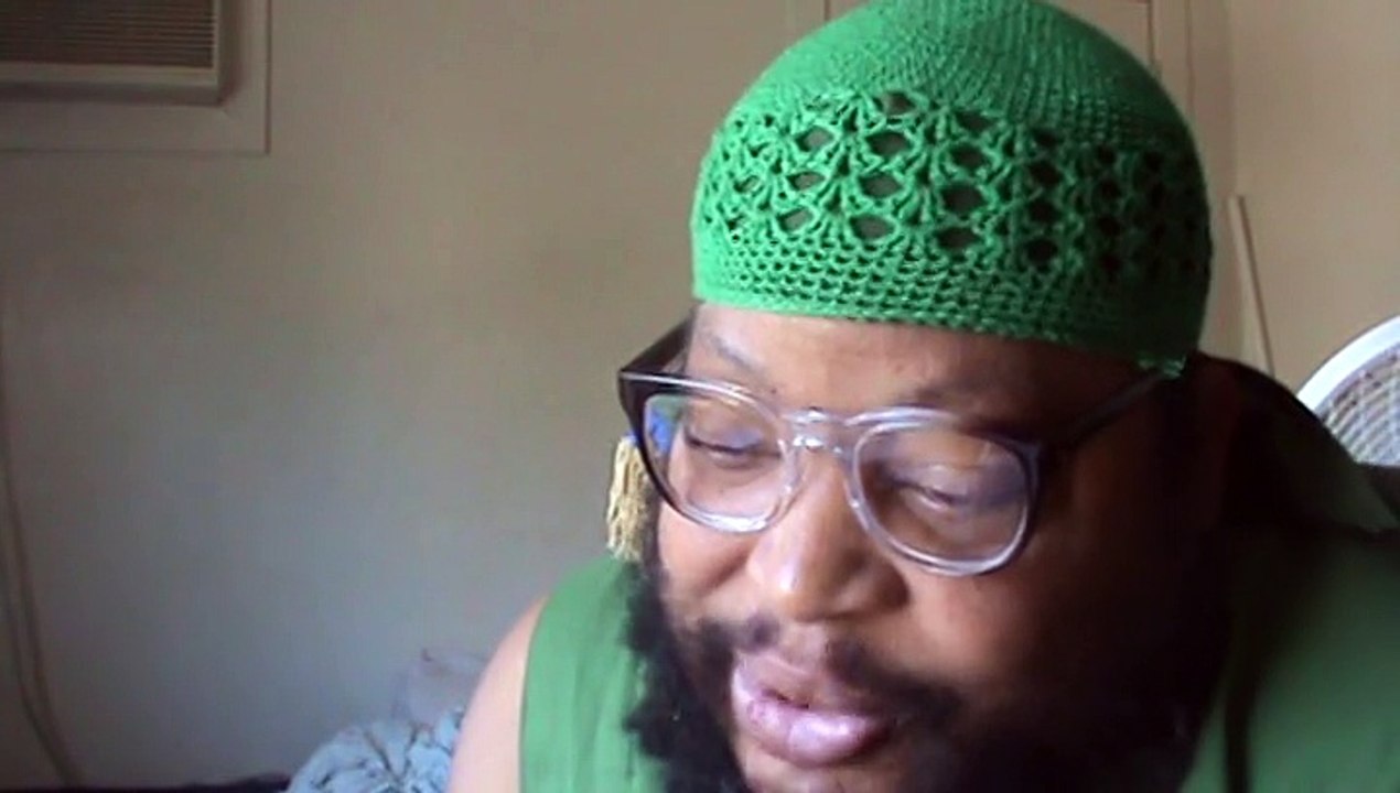 ISRAELITE COMMENTARY YOUNG ISRAELITES TIGHT CLOTHES THE SPIRIT 001