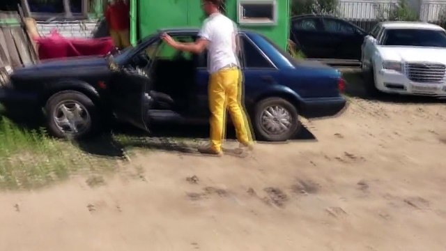 Sürekli kendi arabasının önüne bırakılınca...