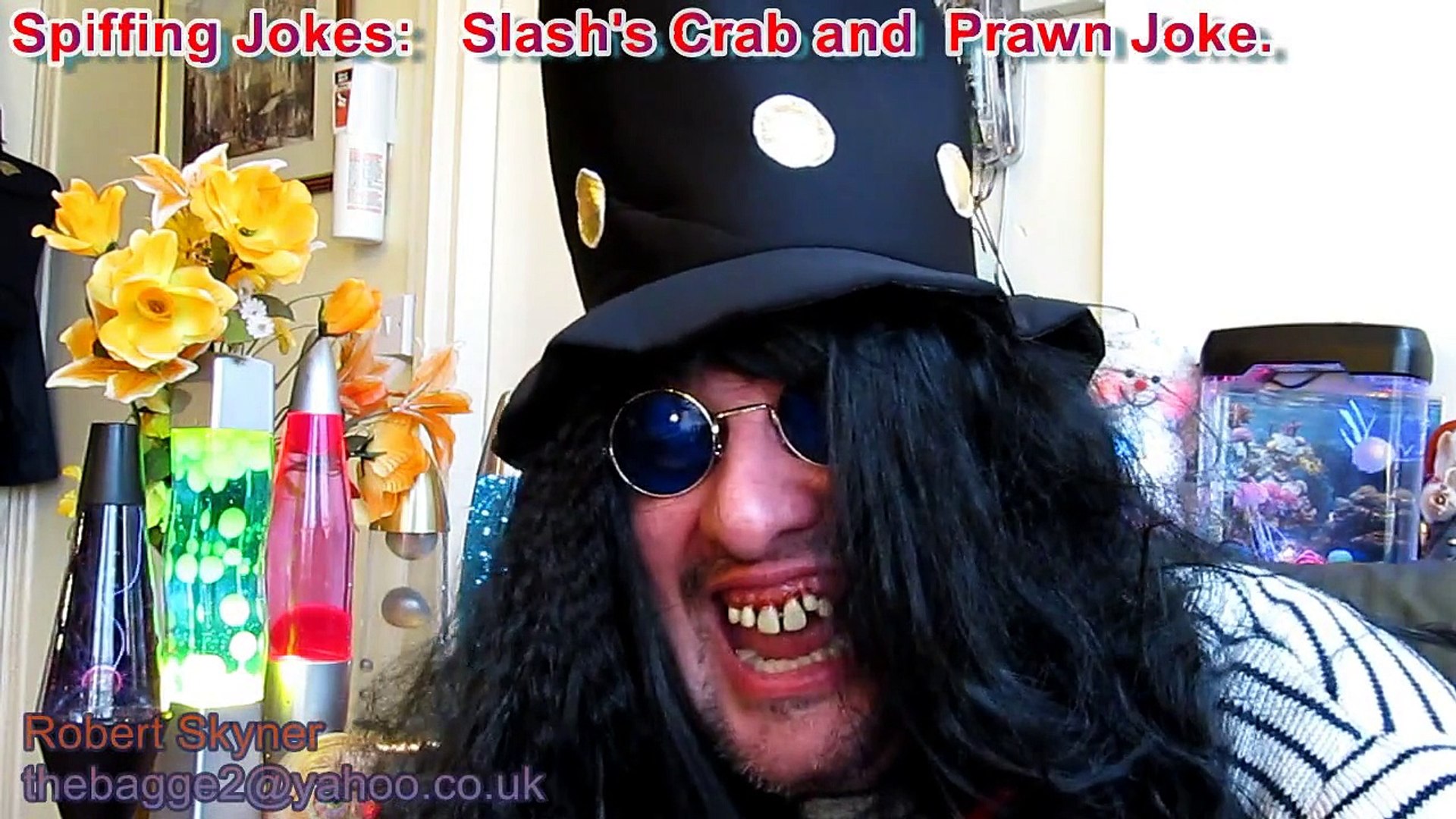 ⁣Funniest Jokes #49: Slash's Crab Joke