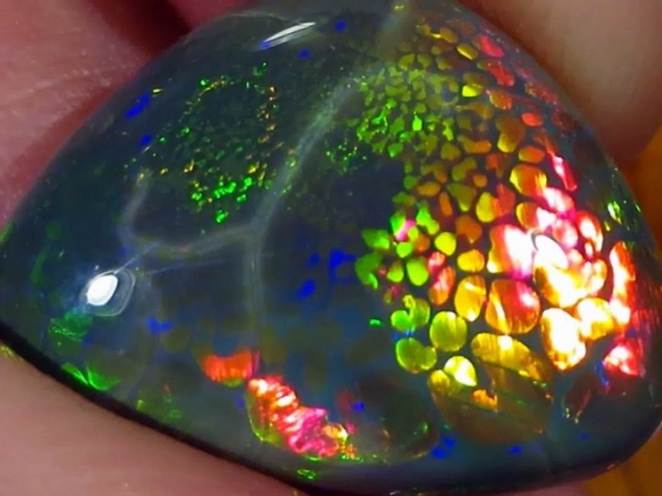 Les pierres précieuses les plus rares au monde LE DIAMANT N'EST PAS LE ...