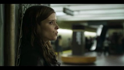 Zoe Barnes Train Death Scene - House of Cards HD