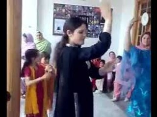 Nice Pashto Dance with Pashto Song