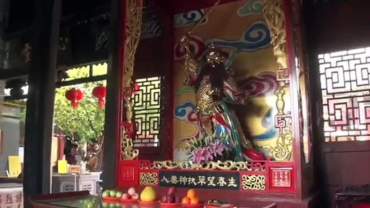 Ly Hong Thai. Hong-gia Vietnam. Temple La Phu Son - 2013