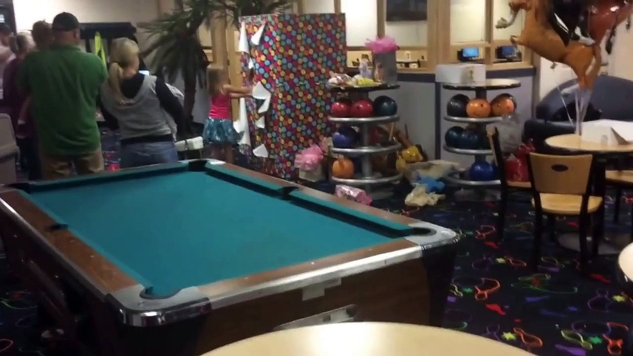 Military Dad comes home early from overseas  to surprise 10 year old Daughter on her birthday