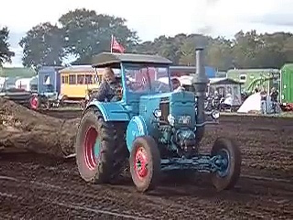 Lanz Bulldog @ Oldtimer Trecker Treffen Hollen / Wiefelstede 2007 - Video 4