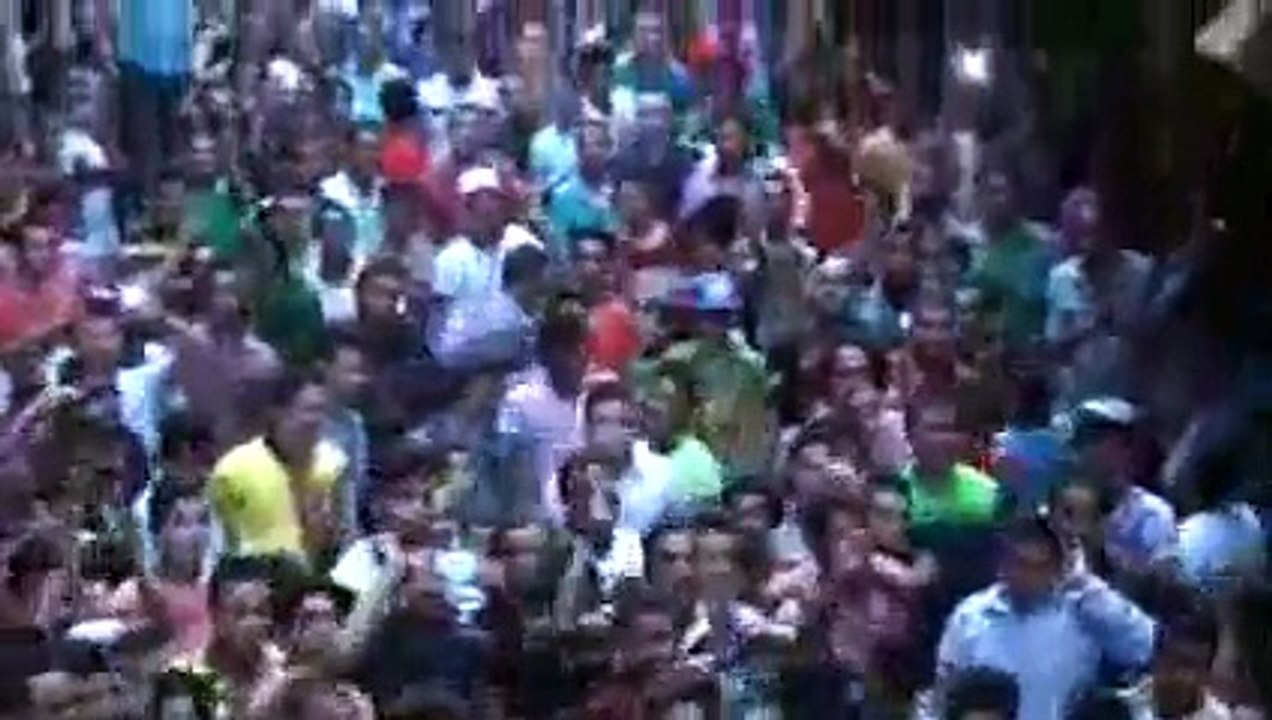 حسن شاكوش بيغني لايف في فرح بالوراق 2014