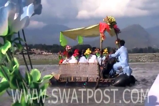 اگر عید کی چھو ٹیا ں منا نے ہے تو سوات آئے اور سوات کے تفریخی مقا ما ت کا سیر کر یں۔