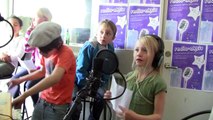 Barnen på Aspuddens skola sänder radio