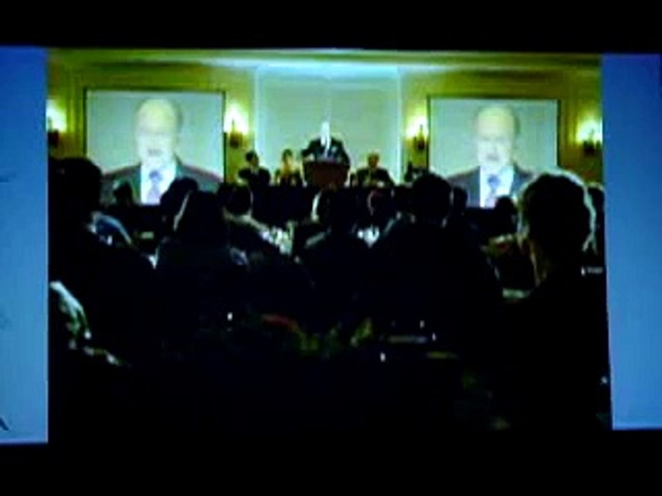 Sabretooth vs. Geico Gecko