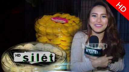 Télécharger la video: Ayu Ting Ting Membuat Kue Lebaran - Silet 14 Juli 2015