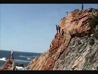 Clavados desde la Quebrada de Acapulco, Mexico