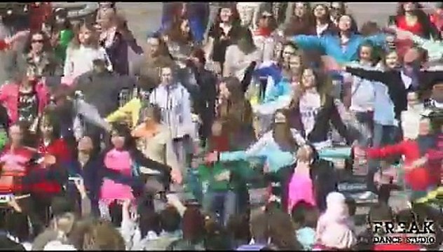Танцевальный флеш-моб в Перми!!!.flv