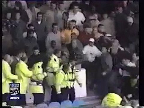 Birmingham City vs Manchester City (Hooligans)