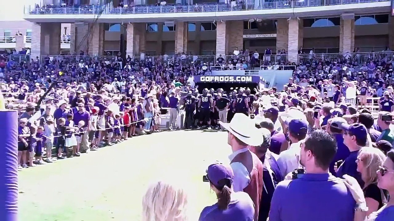 Here come the horned frogs