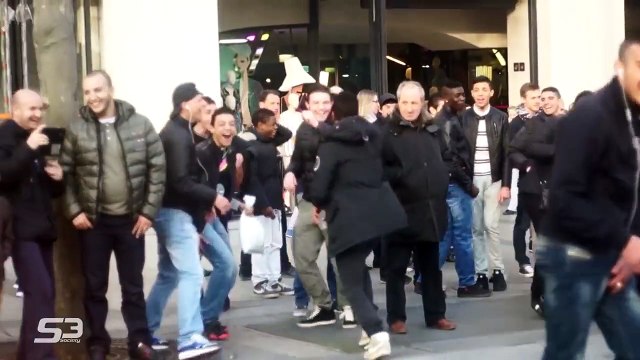 Lisa, 15 ans génie du foot - Démo de Street Football