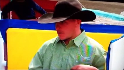 2013 Calgary Stampede Steer wrestler whips his horse