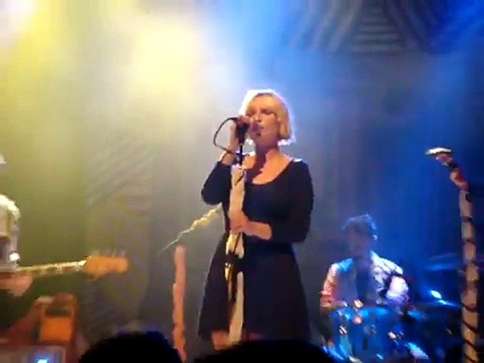 Sia - Never Gonna Leave Me (plus Prezzies & Marriage Proposal!)