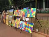 Caminhando por São Paulo: Praça da República - Exposição de obras de arte.